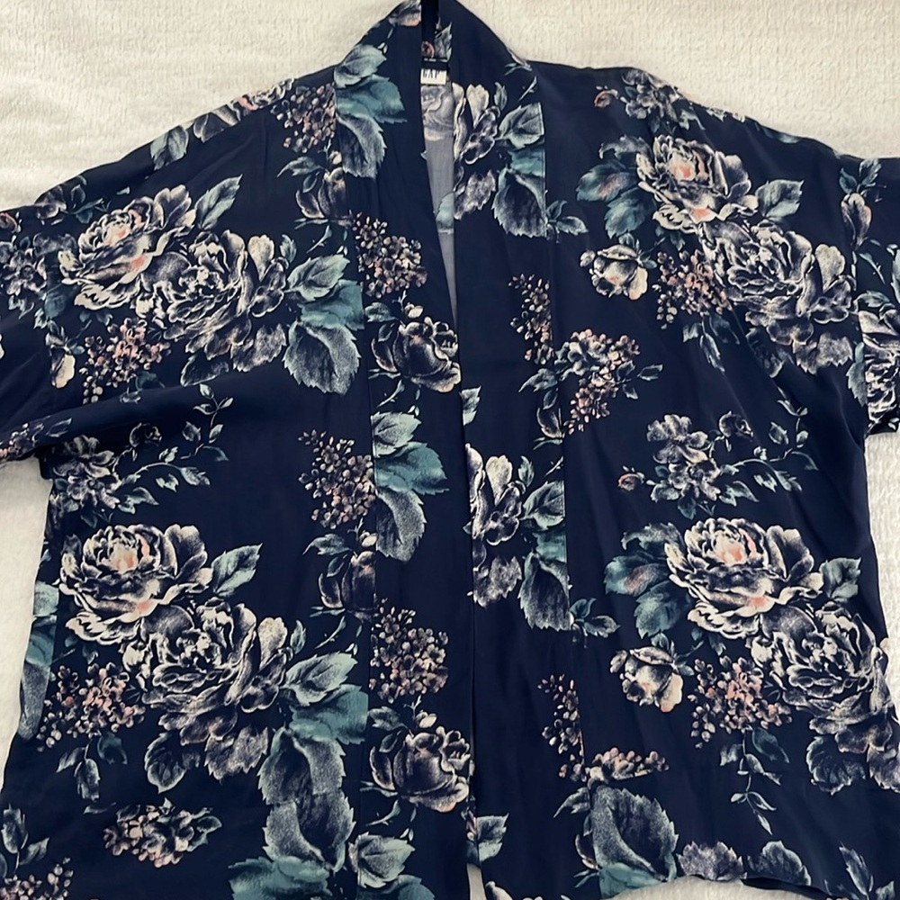 Gap Kimono top size S/M